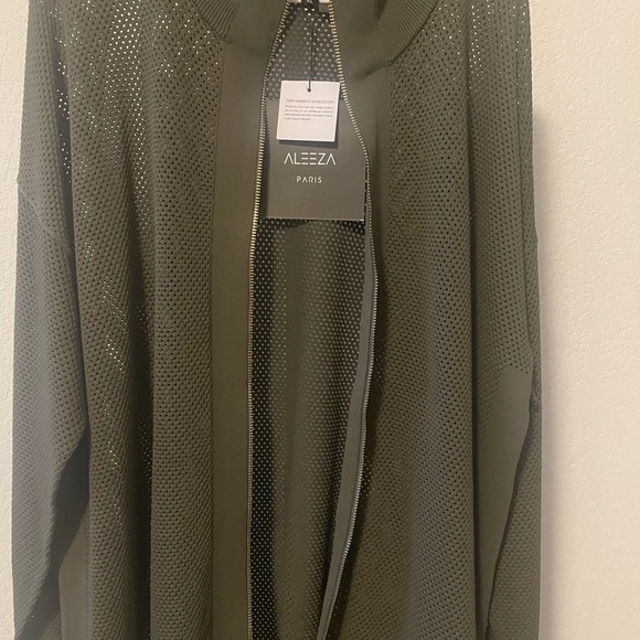 ALEEZA PARIS OLIVE GREEN ZIP UP LONG SWEATER SIZE XL - Picture 8 of 9